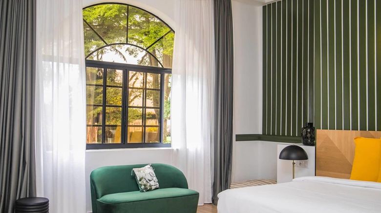 <b>LE PALAIS D'AKWA Suite</b>. Images powered by <a href="https://iceportal.shijigroup.com/" title="IcePortal" target="_blank">IcePortal</a>.