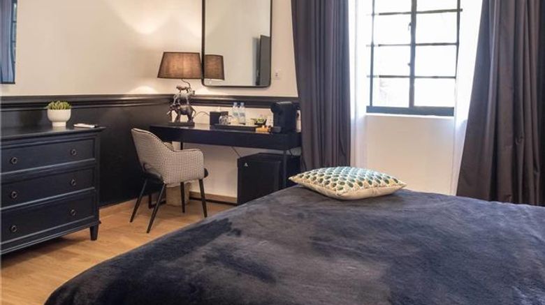 <b>LE PALAIS D'AKWA Room</b>. Images powered by <a href="https://iceportal.shijigroup.com/" title="IcePortal" target="_blank">IcePortal</a>.