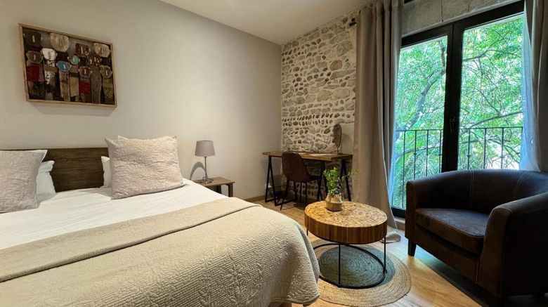 <b>Le Mas de Galoffre Room</b>. Images powered by <a href="https://iceportal.shijigroup.com/" title="IcePortal" target="_blank">IcePortal</a>.