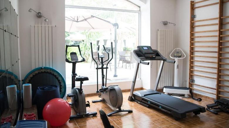 <b>Le Mas de Galoffre Health</b>. Images powered by <a href="https://iceportal.shijigroup.com/" title="IcePortal" target="_blank">IcePortal</a>.