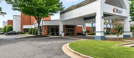 Ramada Gainesville Exterior