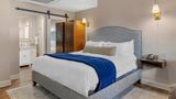 <b>The Colonial Inn, an Ascend Collection Room</b>. Images powered by <a href="https://iceportal.shijigroup.com/" title="IcePortal" target="_blank">IcePortal</a>.