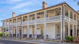 <b>The Colonial Inn, an Ascend Collection Exterior</b>. Images powered by <a href="https://iceportal.shijigroup.com/" title="IcePortal" target="_blank">IcePortal</a>.