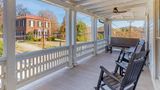 <b>The Colonial Inn, an Ascend Collection Exterior</b>. Images powered by <a href="https://iceportal.shijigroup.com/" title="IcePortal" target="_blank">IcePortal</a>.