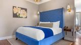 <b>The Colonial Inn, an Ascend Collection Suite</b>. Images powered by <a href="https://iceportal.shijigroup.com/" title="IcePortal" target="_blank">IcePortal</a>.