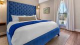 <b>The Colonial Inn, an Ascend Collection Suite</b>. Images powered by <a href="https://iceportal.shijigroup.com/" title="IcePortal" target="_blank">IcePortal</a>.