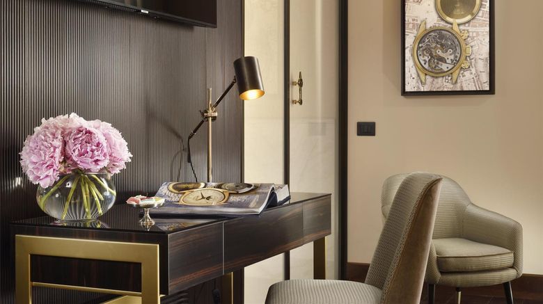 <b>Hotel L'Orologio Roma Room</b>. Images powered by <a href="https://iceportal.shijigroup.com/" title="IcePortal" target="_blank">IcePortal</a>.
