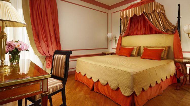 Hotel Santa Maria Novella Room