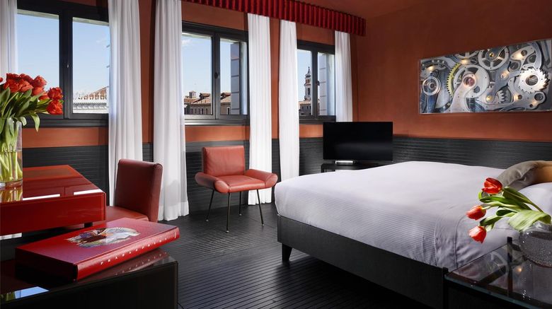 <b>Hotel L'Orologio Suite</b>. Images powered by <a href="https://iceportal.shijigroup.com/" title="IcePortal" target="_blank">IcePortal</a>.