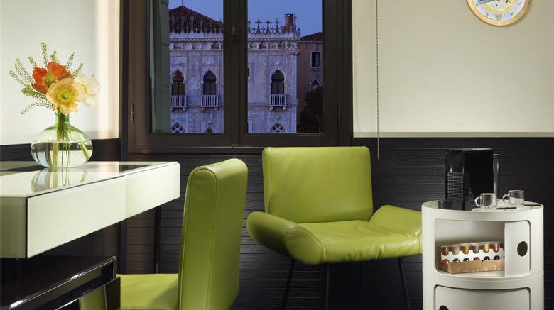 <b>Hotel L'Orologio Room</b>. Images powered by <a href="https://iceportal.shijigroup.com/" title="IcePortal" target="_blank">IcePortal</a>.