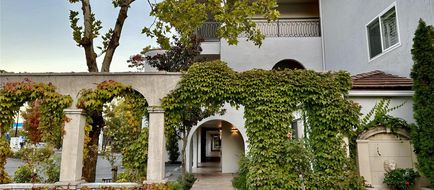 Dry Creek Inn Exterior