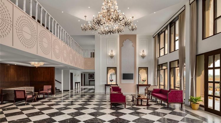 Hotel Brys Fort Lobby