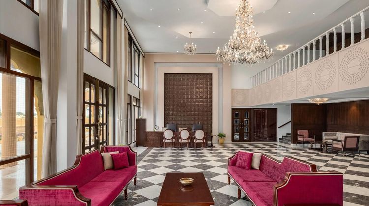 Hotel Brys Fort Lobby