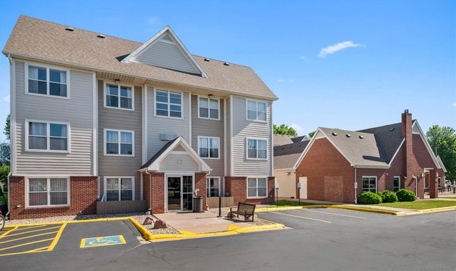 MainStay Suites Appleton Exterior