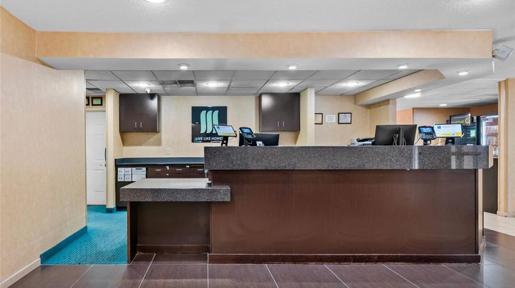 MainStay Suites Appleton Lobby