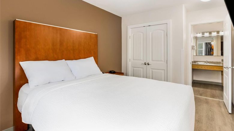 <b>Days Inn by Wyndham Valemount Suite</b>. Images powered by <a href="https://iceportal.shijigroup.com/" title="IcePortal" target="_blank">IcePortal</a>.