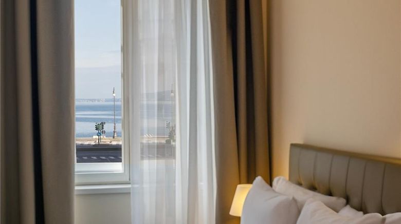 <b>Hotel Duchi Vis a Vis Room</b>. Images powered by <a href="https://iceportal.shijigroup.com/" title="IcePortal" target="_blank">IcePortal</a>.