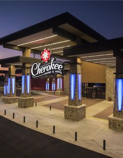Cherokee Casino Inn Roland