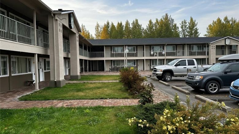 <b>Quesnel Inn Exterior</b>. Images powered by <a href="https://iceportal.shijigroup.com/" title="IcePortal" target="_blank">IcePortal</a>.