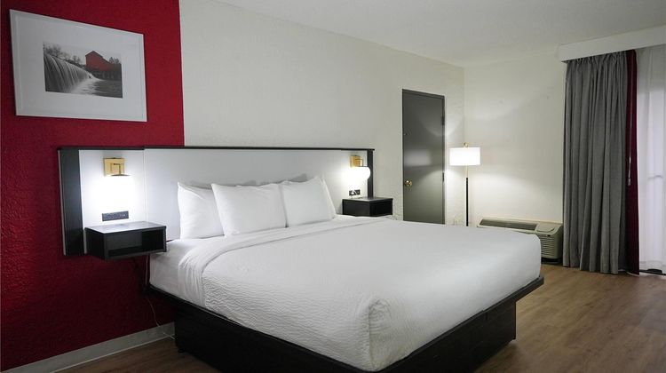 Ramada Tulsa Broken Arrow Suite