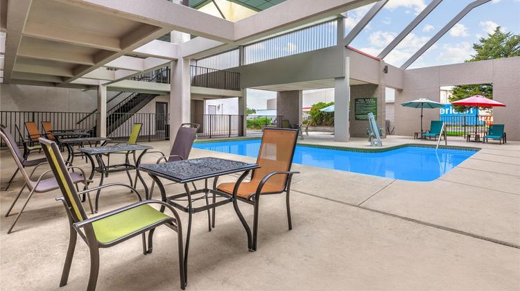 Ramada Tulsa Broken Arrow Pool