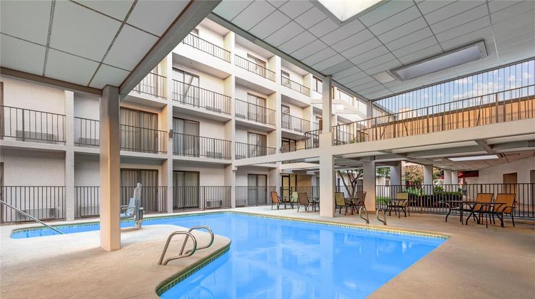 Ramada Tulsa Broken Arrow Pool