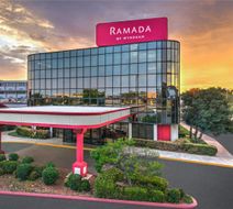 Ramada Tulsa Broken Arrow Exterior