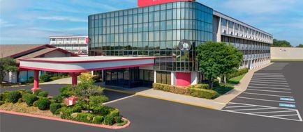 Ramada Tulsa Broken Arrow Exterior
