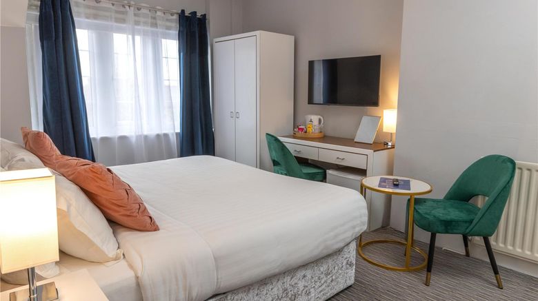 <b>Best Western The Plough Hotel Room</b>. Images powered by <a href="https://iceportal.shijigroup.com/" title="IcePortal" target="_blank">IcePortal</a>.