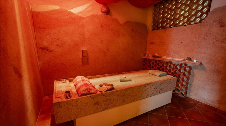 <b>Vier Jahreszeiten am Schluchsee Spa</b>. Images powered by <a href="https://iceportal.shijigroup.com/" title="IcePortal" target="_blank">IcePortal</a>.