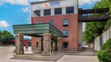Cobblestone Inn & Suites - Marquette Exterior