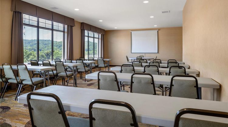 Cobblestone Inn & Suites - Marquette Meeting