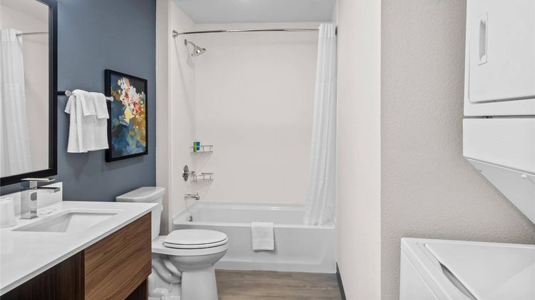 Everhome Suites, Bowling Green Room