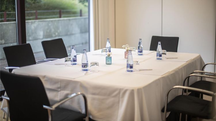 Las Caldas Villa Termal Meeting