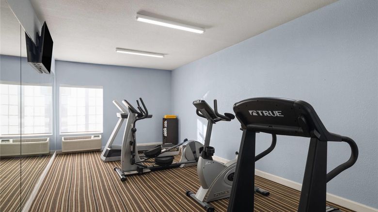 <b>Days Inn by Wyndham Dodge City Health</b>. Images powered by <a href="https://iceportal.shijigroup.com/" title="IcePortal" target="_blank">IcePortal</a>.