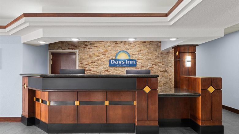 <b>Days Inn by Wyndham Dodge City Lobby</b>. Images powered by <a href="https://iceportal.shijigroup.com/" title="IcePortal" target="_blank">IcePortal</a>.