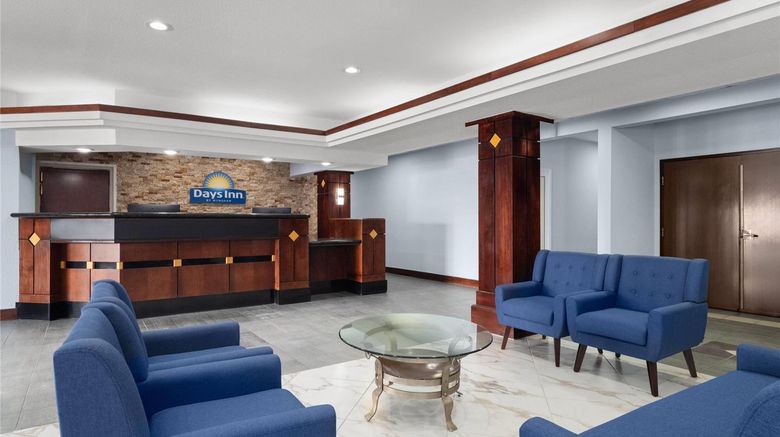 <b>Days Inn by Wyndham Dodge City Lobby</b>. Images powered by <a href="https://iceportal.shijigroup.com/" title="IcePortal" target="_blank">IcePortal</a>.