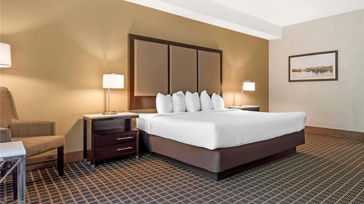Wingate by Wyndham North East Room