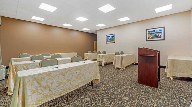 Wingate by Wyndham North East Meeting
