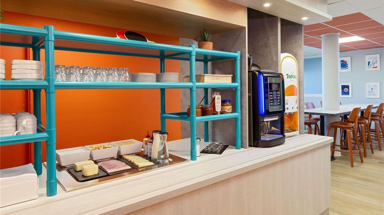 <b>Ibis Budget Valence Nord Exterior</b>. Images powered by <a href="https://iceportal.shijigroup.com/" title="IcePortal" target="_blank">IcePortal</a>.