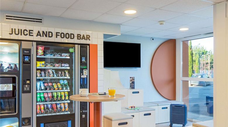 <b>Ibis Budget Valence Nord Exterior</b>. Images powered by <a href="https://iceportal.shijigroup.com/" title="IcePortal" target="_blank">IcePortal</a>.