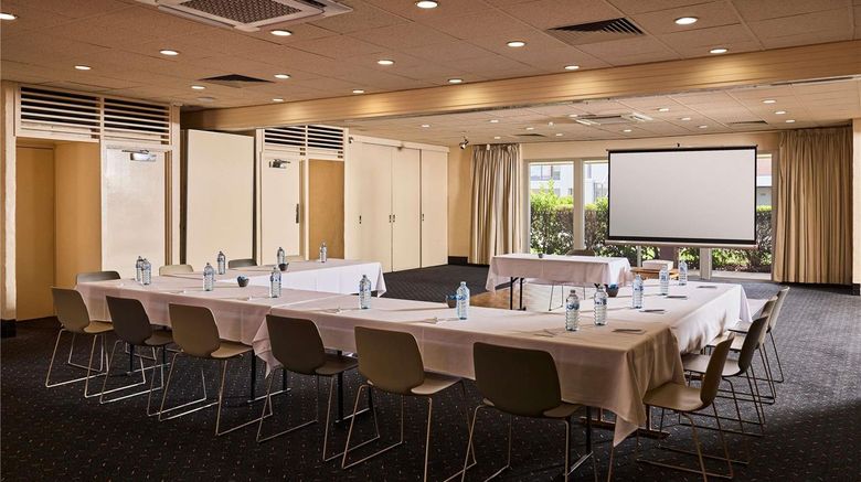 <b>Mercure Barossa Valley Meeting</b>. Images powered by <a href="https://iceportal.shijigroup.com/" title="IcePortal" target="_blank">IcePortal</a>.