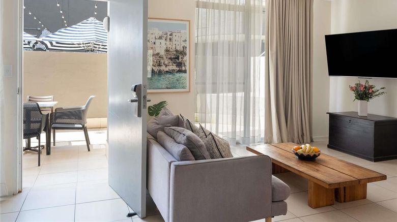 <b>The Sebel Byron Bay Room</b>. Images powered by <a href="https://iceportal.shijigroup.com/" title="IcePortal" target="_blank">IcePortal</a>.