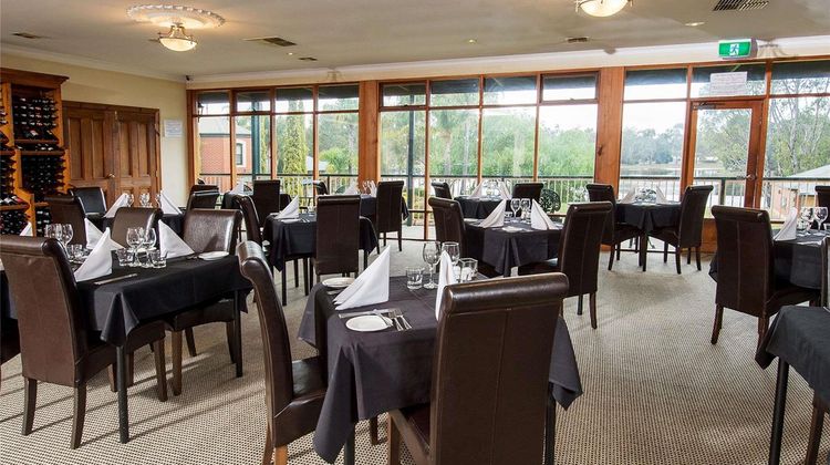 Clare Country Club Exterior