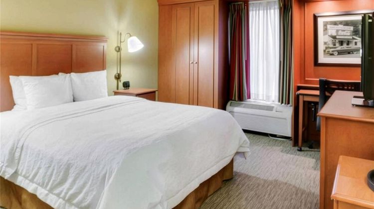 Pittsburgh Airport Inn and Suites Room