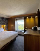 Pittsburgh Airport Inn and Suites