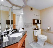 Pittsburgh Airport Inn and Suites Room