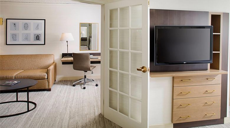 <b>Wyndham Atlanta Perimeter Suite</b>. Images powered by <a href="https://iceportal.shijigroup.com/" title="IcePortal" target="_blank">IcePortal</a>.