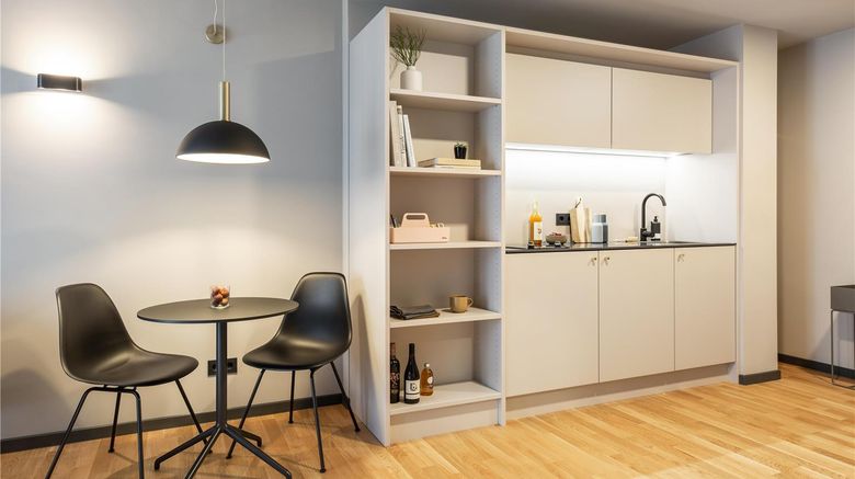 <b>ipartment Darmstadt @HOME by Best Room</b>. Images powered by <a href="https://iceportal.shijigroup.com/" title="IcePortal" target="_blank">IcePortal</a>.