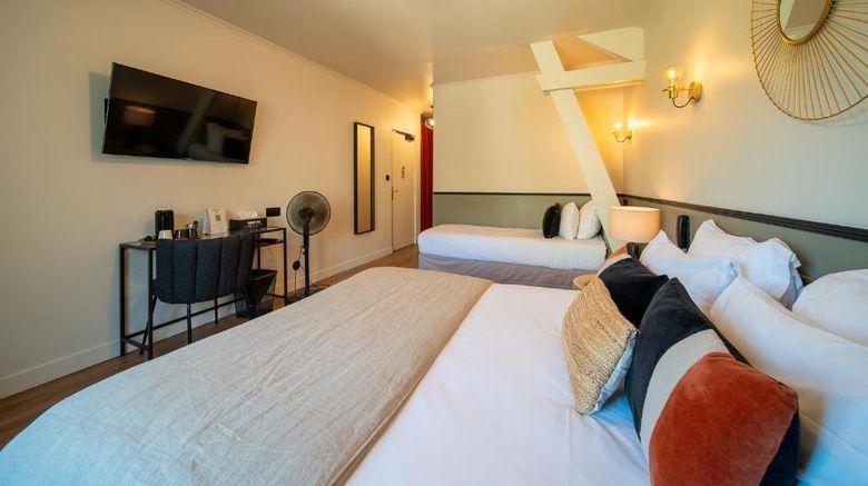 <b>Rive Sud Hotel Room</b>. Images powered by <a href="https://iceportal.shijigroup.com/" title="IcePortal" target="_blank">IcePortal</a>.